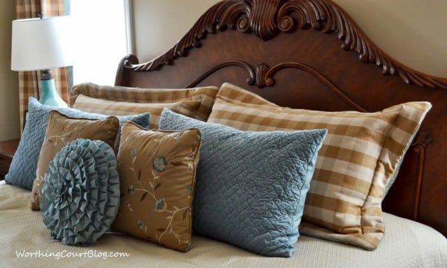 Pillow arrangement