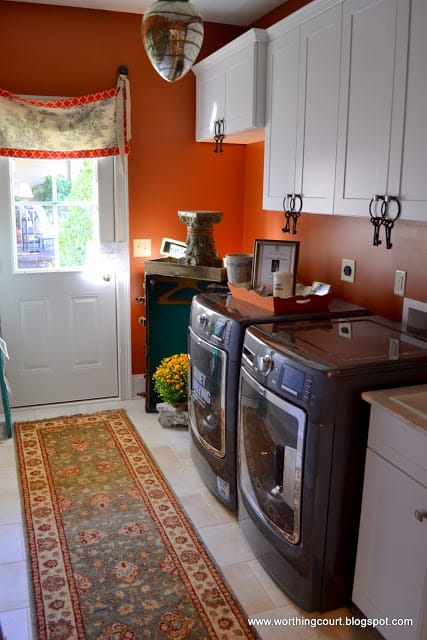 laundry room via Worthing Court blog