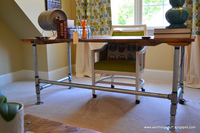 Office desk using metal pipes and reclaimed wood via Worthing Court blog
