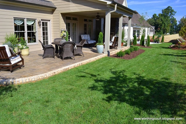 patio and backyard via Worthing Court blog