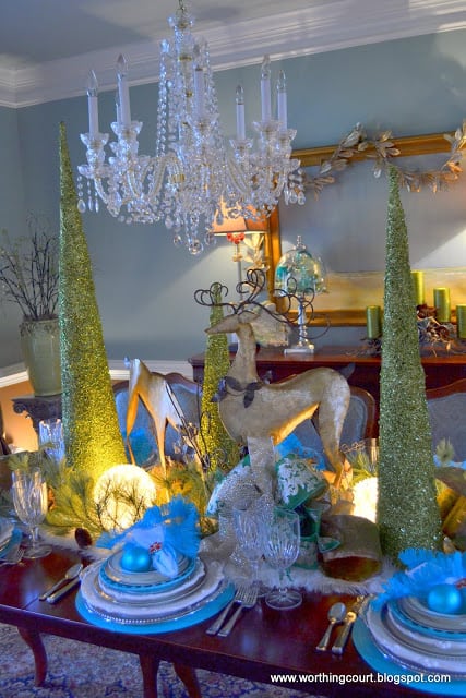 Christmas tablescape via Worthing Court blog