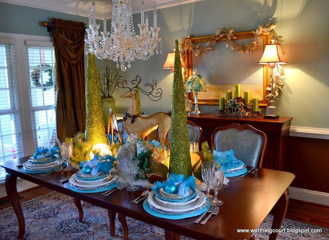 Christmas tablescape via Worthing Court blog