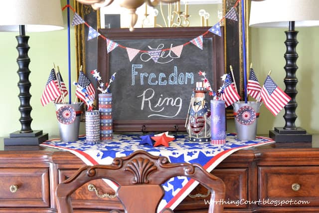 WorthingCourt.blogspot.com: Patriotic July 4th Vignette American flags and red, white and blue.