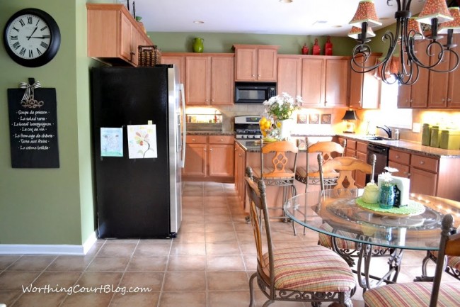 Kitchen with maple cabinets-002 (1)