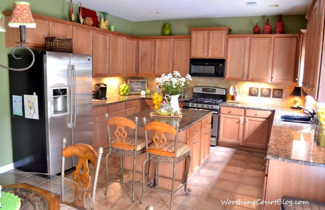 Kitchen with maple cabinets-005 (1)