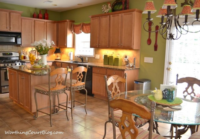 Kitchen with maple cabinets-001 (1)