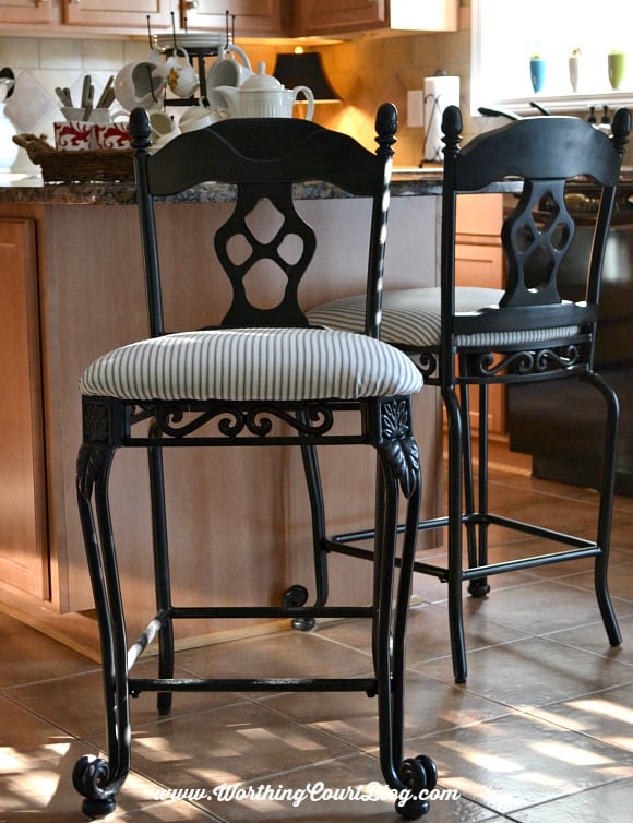 Kitchen chair makeover with black spray paint and black and white ticking fabric || WorthingCourtBlog.com