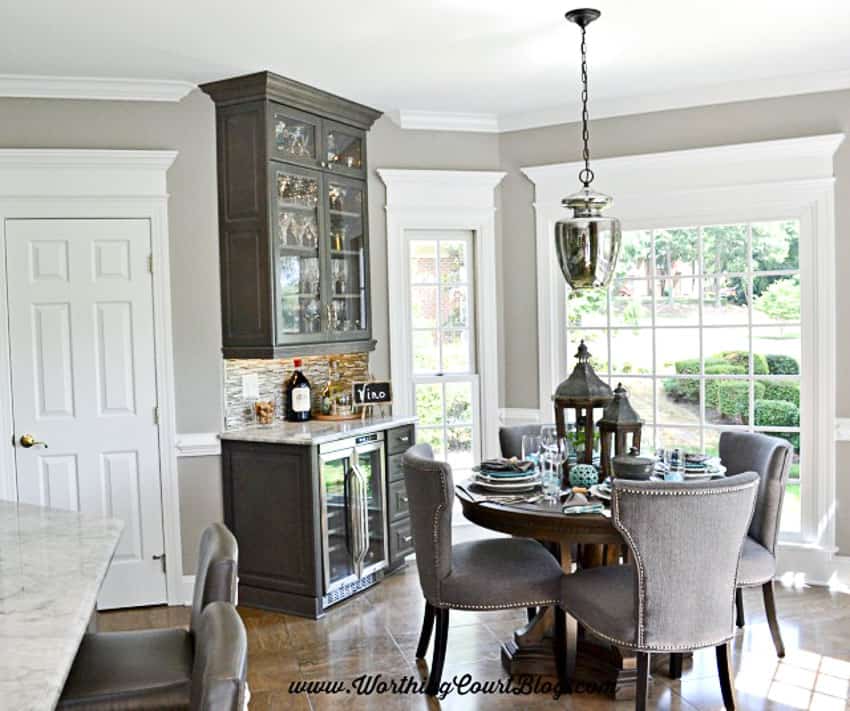 Kitchen wine bar and breakfast area || Worthing Court