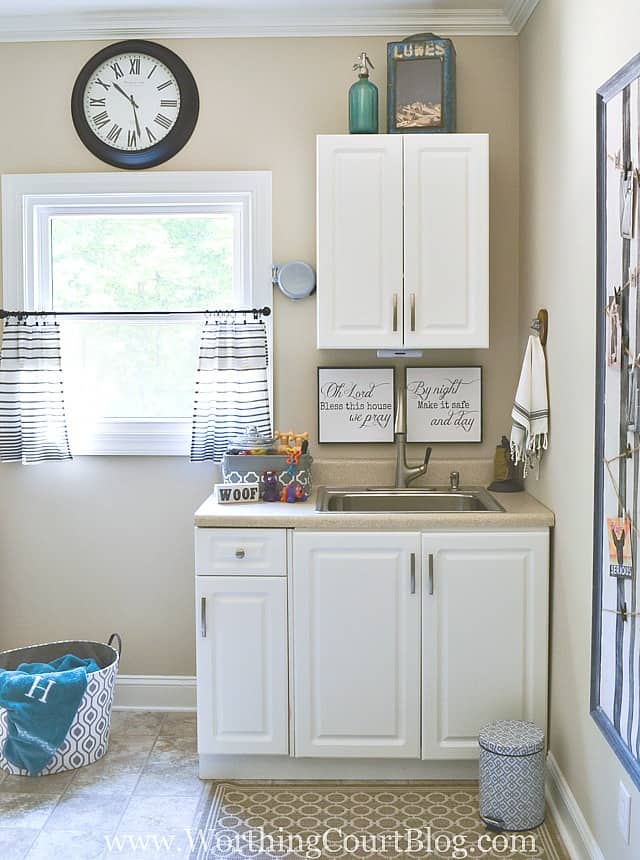 Laundry room sink area