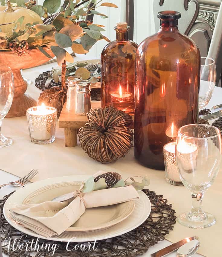 How to set a casual Thanksgiving dinner table