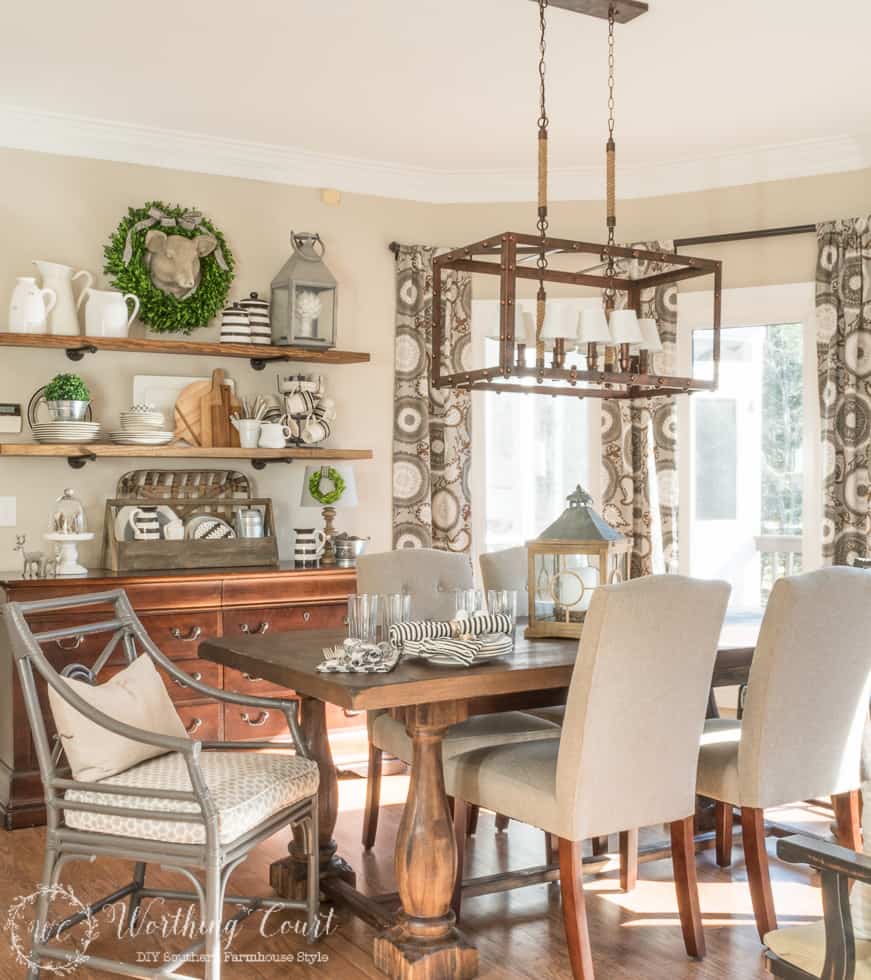 Tips for turning a dated and traditional breakfast area into a space filled with farmhouse charm || Worthing Court
