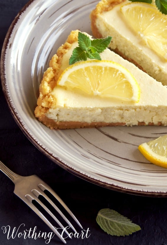 A delicious, easy recipe for lemon cheesecake || Worthing Court