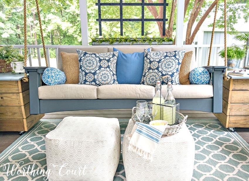 Tips for creating a relaxing oasis on your porch || Worthing Court