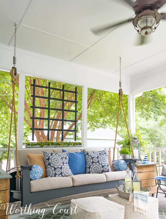 Loads of tips for creating a relaxing oasis for your outdoor porch || Worthing Court