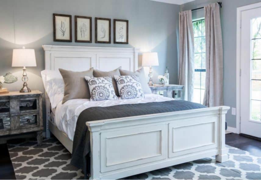 Loads of tips for how to organize, decorate and add style to a small bedroom. A rug with just the right pattern can do wonders for a room. Look for a large pattern that isn't too busy. A striped rug can make a room feel wider or longer.