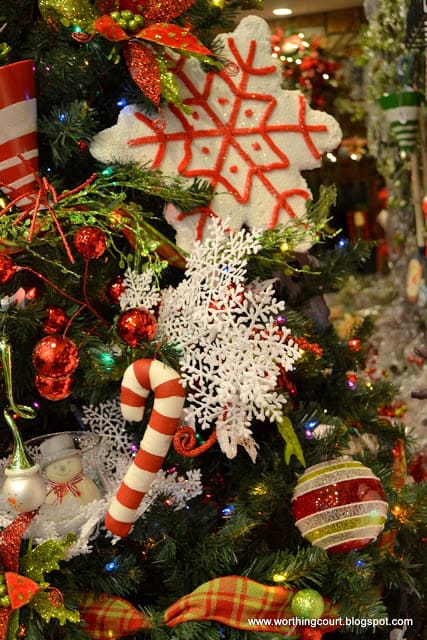 Christmas Decor via Worthing Court blog Christmas Decor via Worthing Court blog