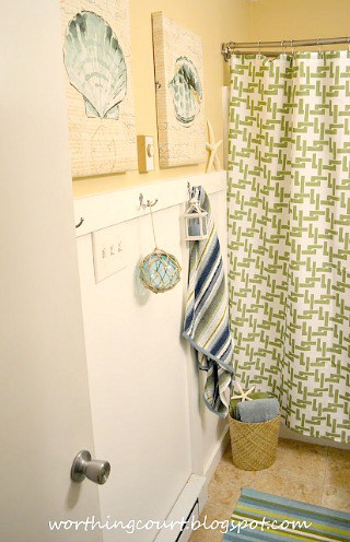 A Beachy Bathroom