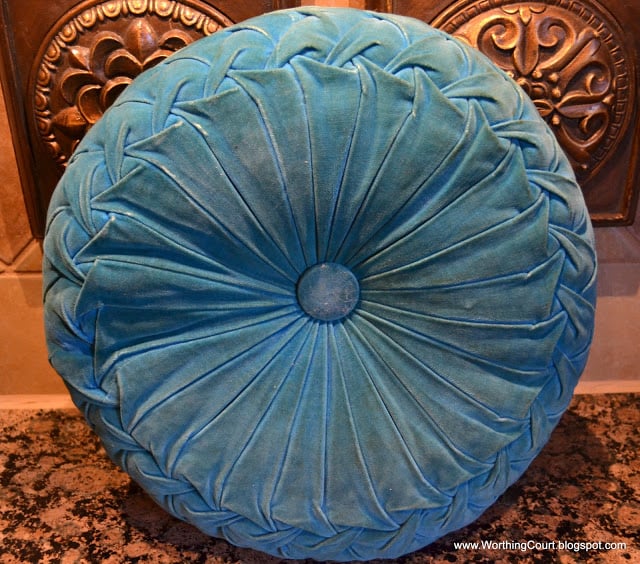How to Clean an Antique Velvet Pillow