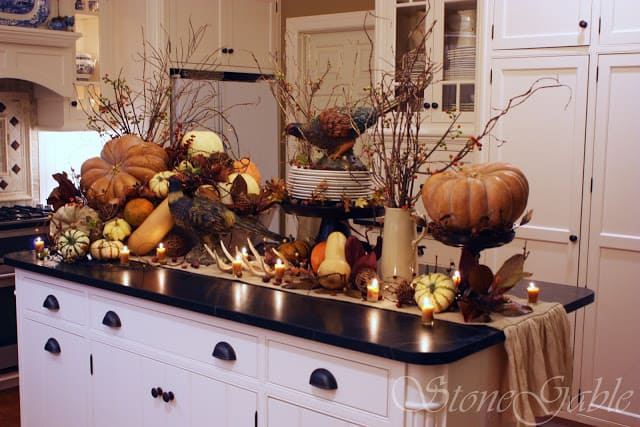 Farmhouse Inspired Fall Decor - Worthing Court | DIY Home Decor Made Easy