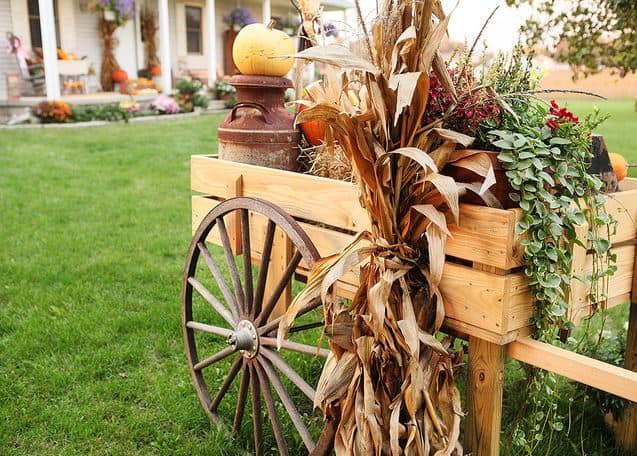 Farmhouse Inspired Fall Decor