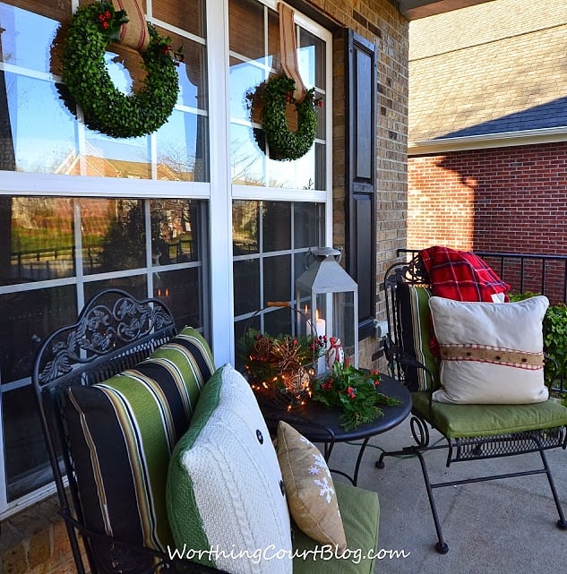 Up close look at the porch decorations.