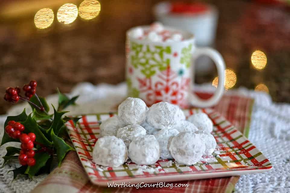 Worthing Court: Recipe for Meltaway Pecan Balls