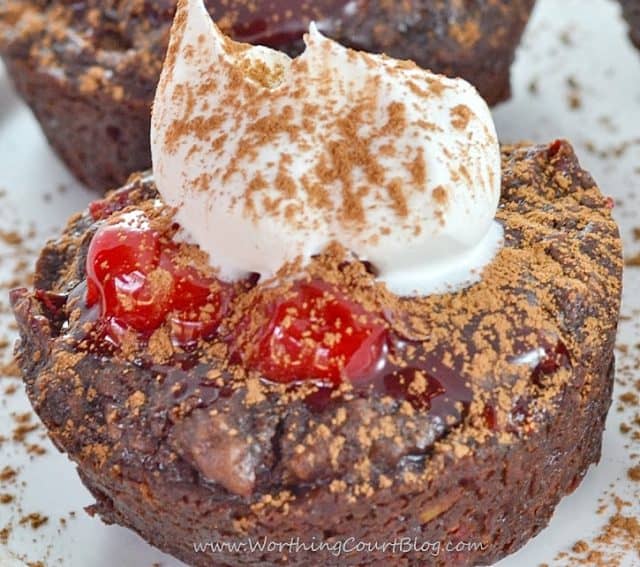 Up close picture of the brownie bites.