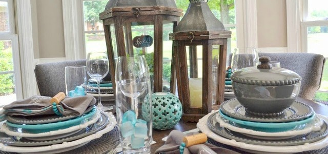 Beautiful And Casual Round Table Setting