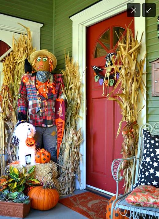 5 Non-Scary Outdoor Halloween Decorations - Worthing Court | DIY ...