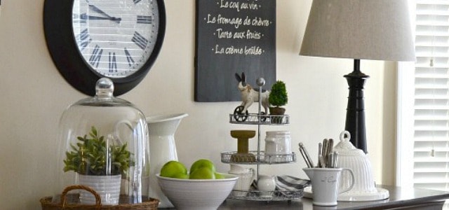 A Clever Idea For Table Linen Storage