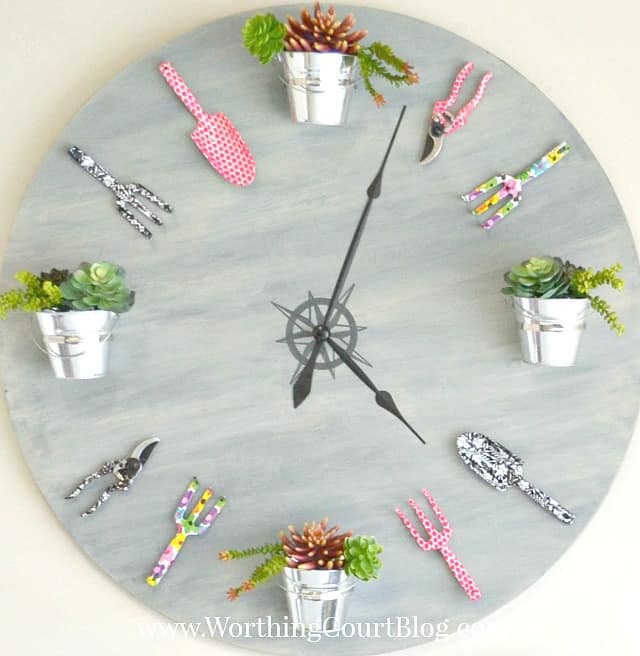 How to Make a Garden Clock Using an Old Tabletop | The Everyday Home