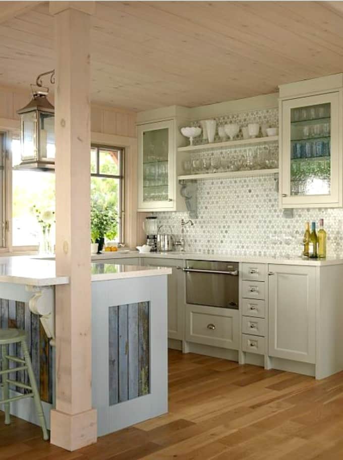 A farmhouse cottage kitchen.