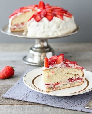 Fresh Strawberry Cake Recipe {With Buttercream Frosting}