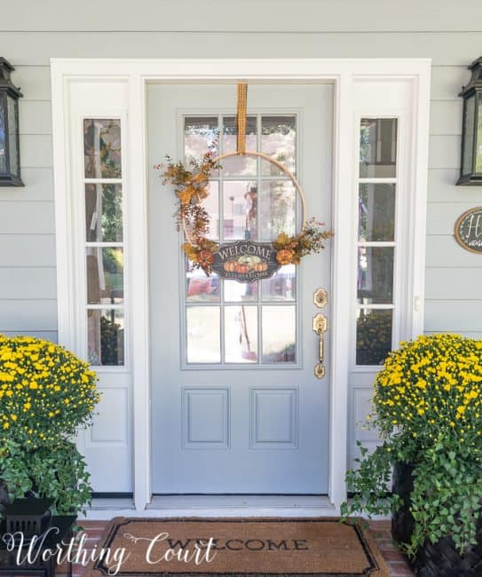 How To Have A Simple But Stunning Front Porch For Fall - Worthing Court ...