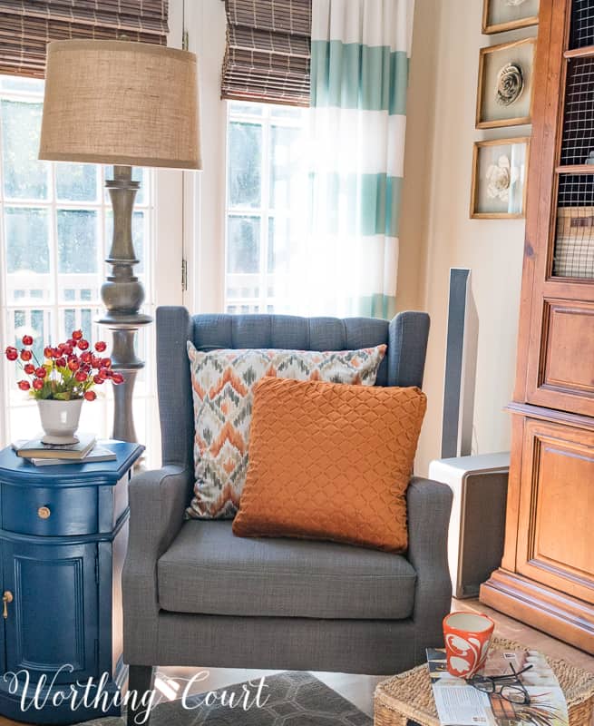 A cozy reading nook with fall touches || Worthing Court