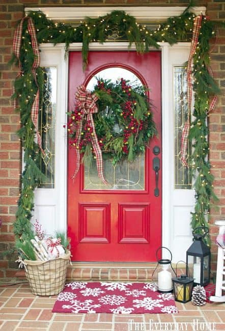 How To Decorate A Small Porch For Christmas - Worthing Court | DIY Home ...
