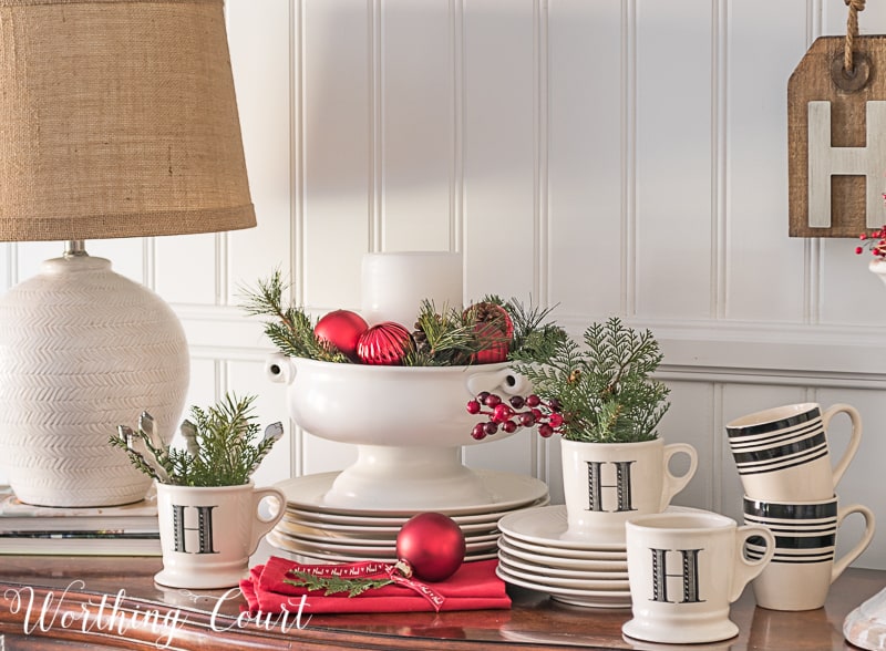 Christmas sideboard vignette #christmasdecor #christmasdiningroom #redandwhite