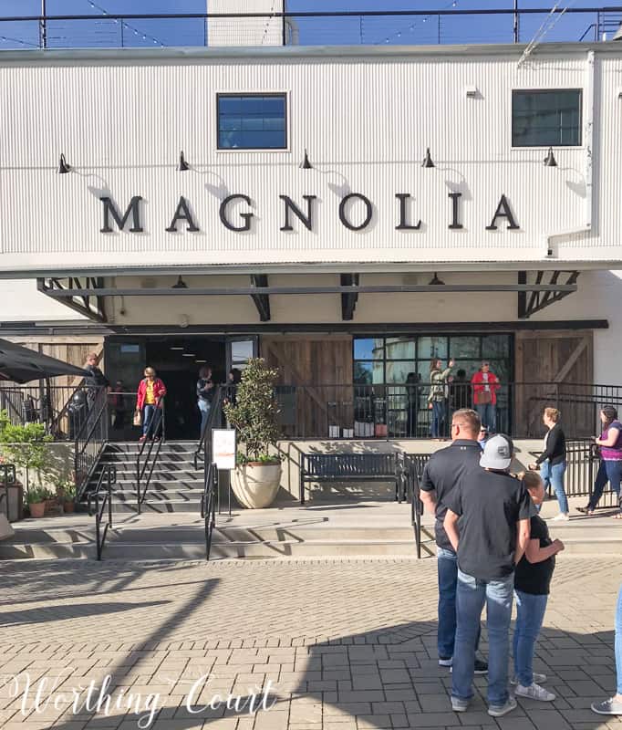 Home And Garden Decorating Ideas From My Trip To Magnolia Market #magnoliamarket #silos #fixerupper #gardeningideas #silos #decoratingideas