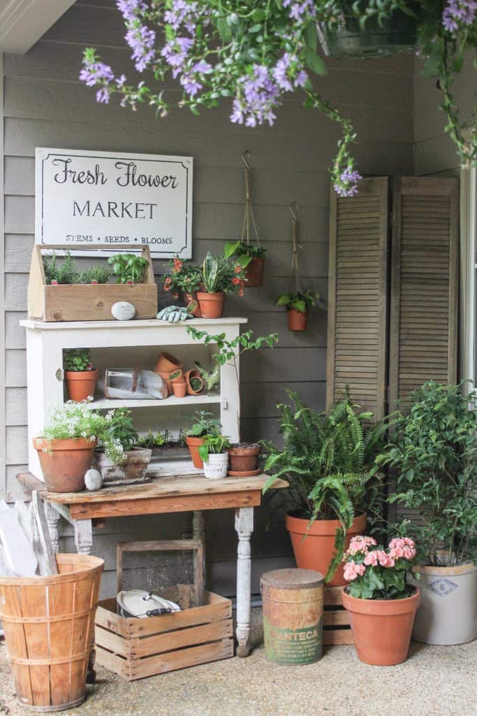 Beautiful vintage potting bench #gardening #gardenideas #pottingbench #vintage #repurpose #upcycle