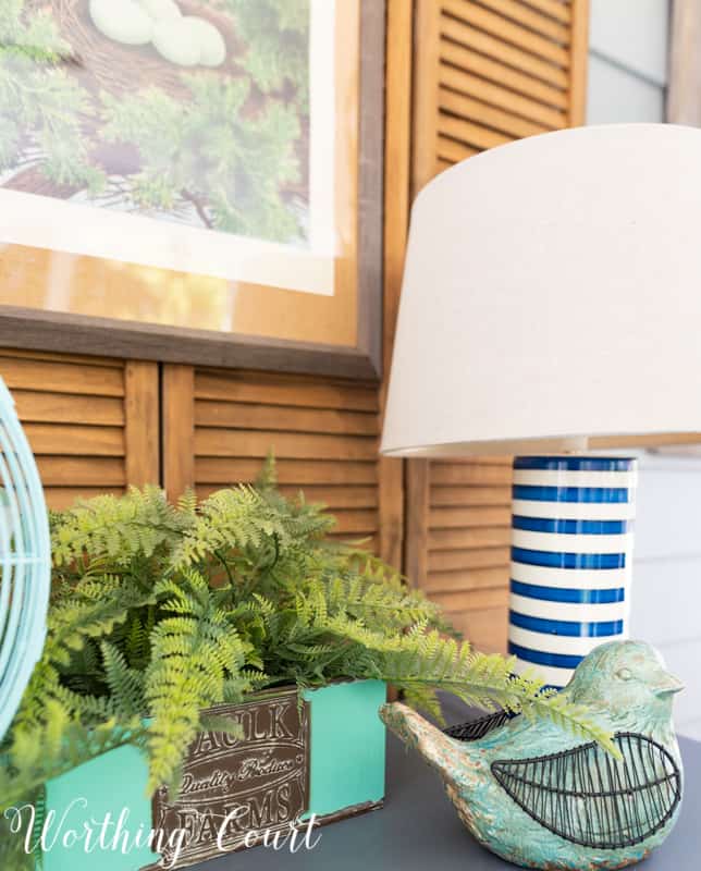 Spring Vignette idea using items from the #TrishaYearwood Collection at #TractorSupply #springdecor #springdecoratingideas #aqua #HomeDecor #SouthernStyle #vignette 