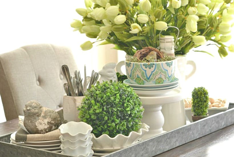 Why You Should Be Decorating With Trays And How To Do It