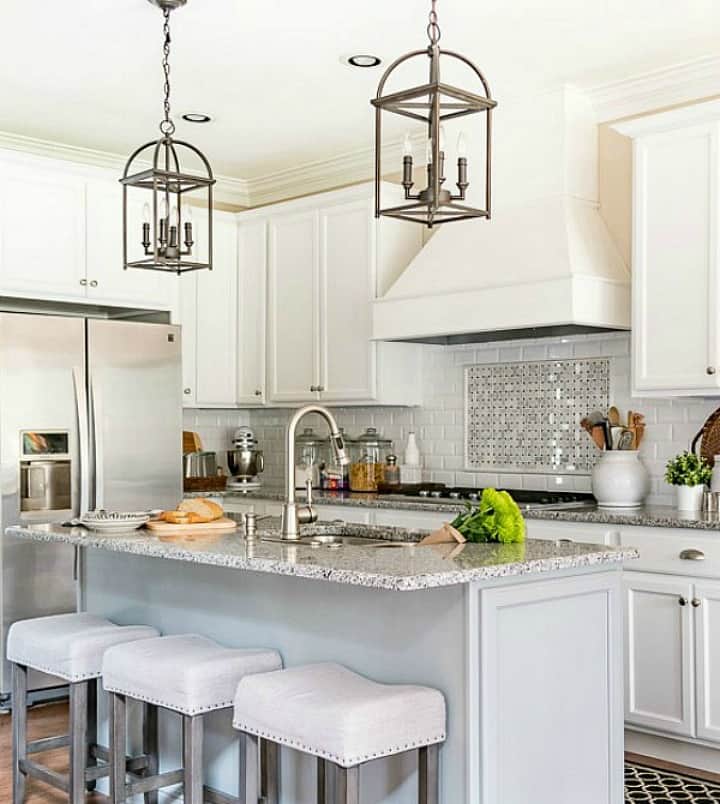 Kitchen with white cabinets example for negative space design