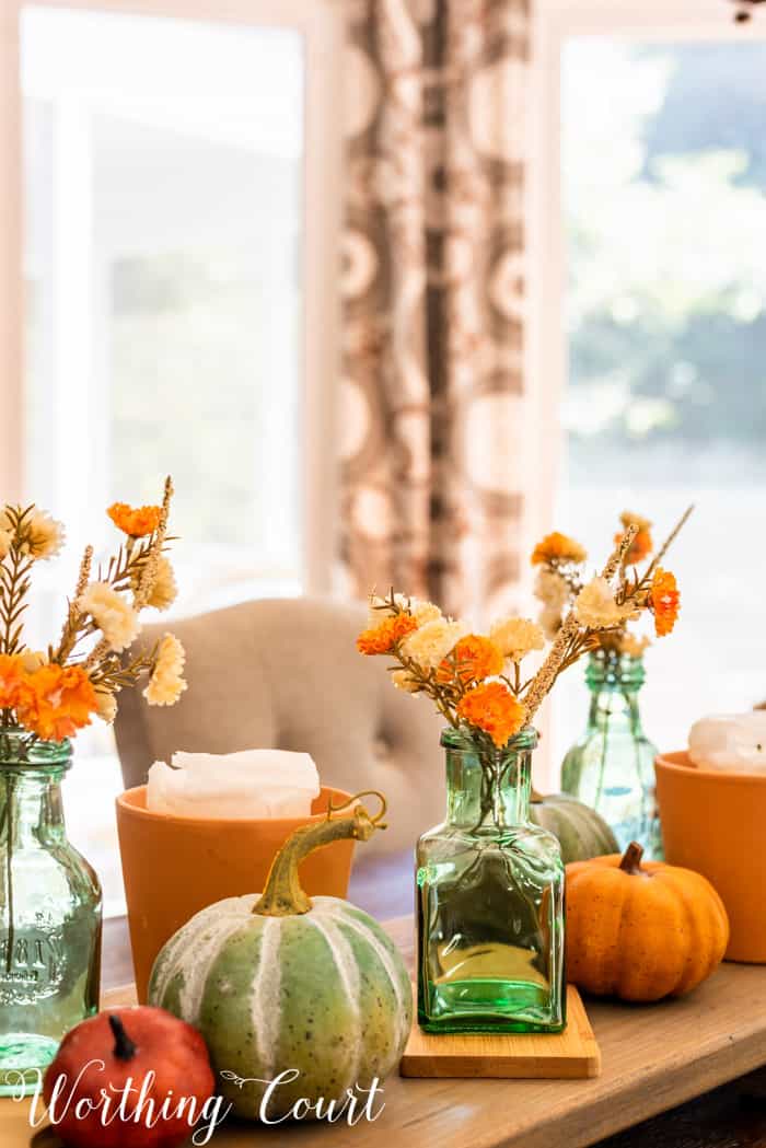 fall centerpiece with traditional fall colors