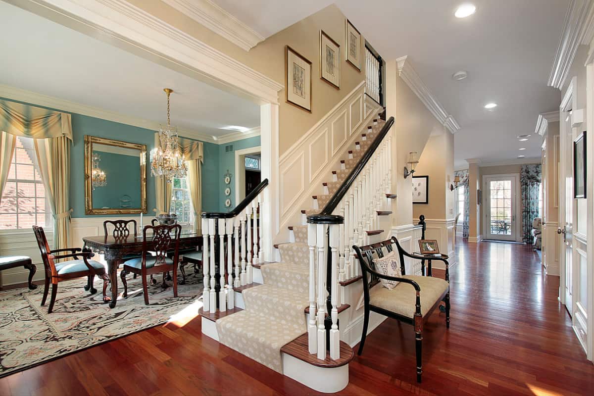 view of dining room staircase and foyer