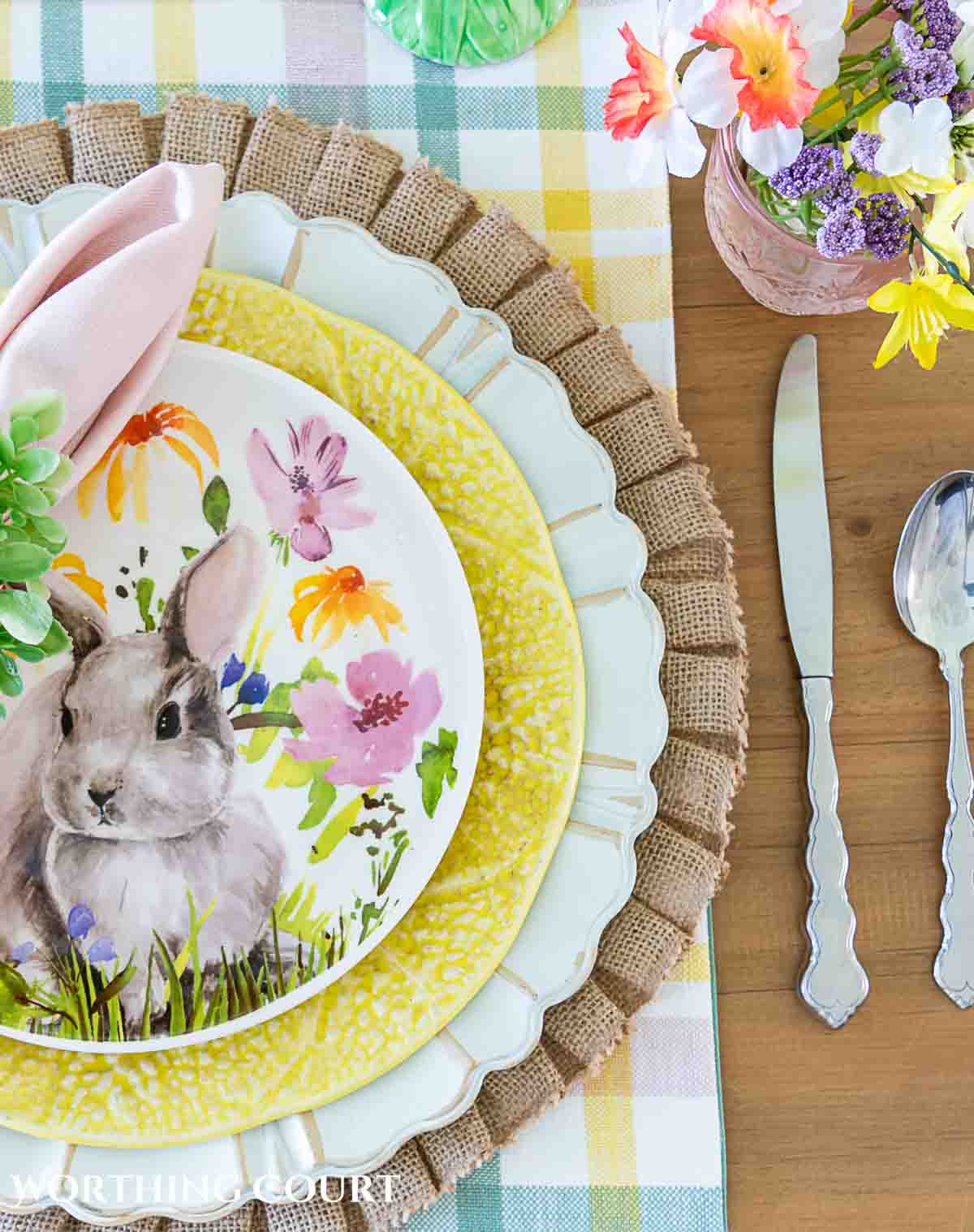 Yellow and pink Easter table decorations