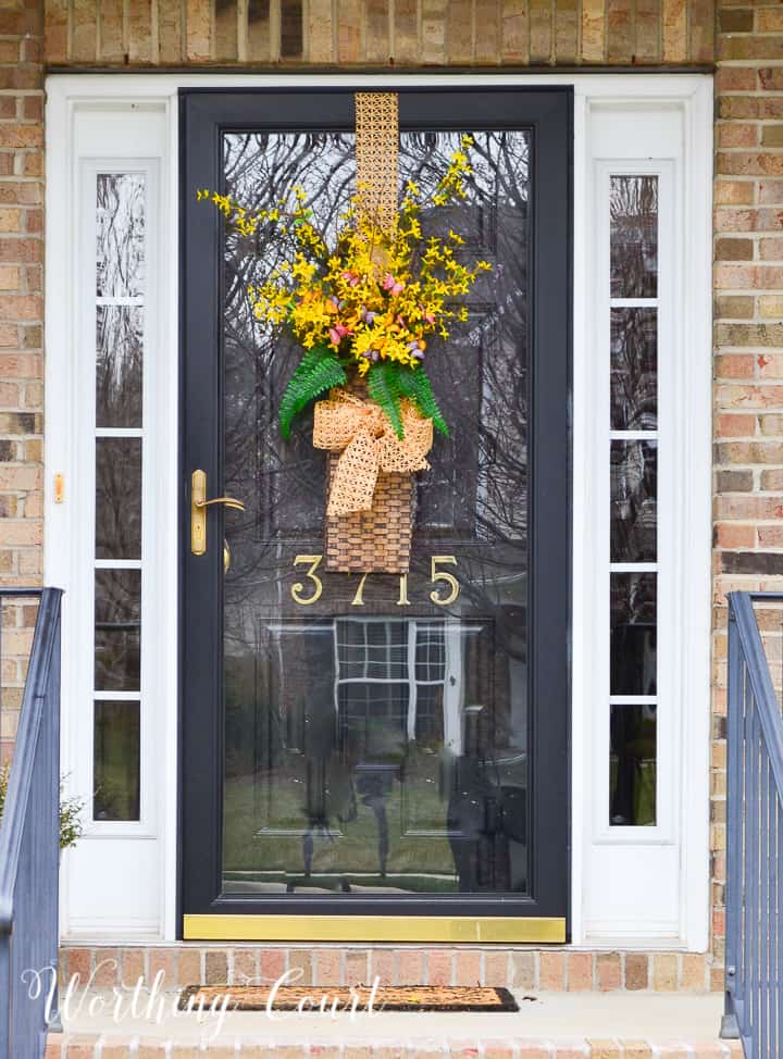 How to Create a Gorgeous Hanging Door Basket for Fall – Simply2moms