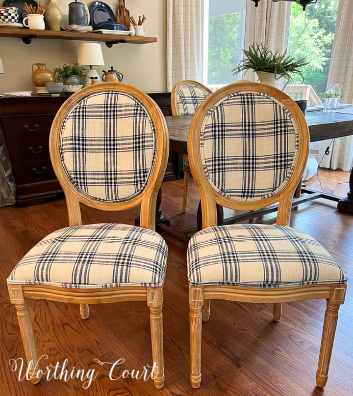 4 dining side chairs with navy and white plaid fabric