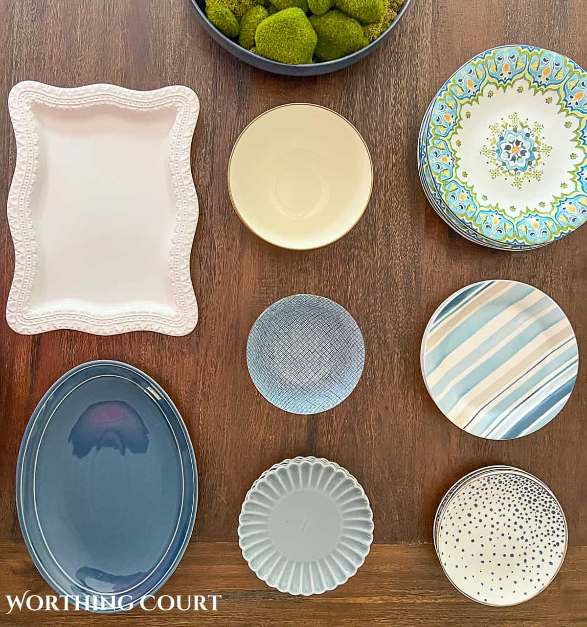 5 Ways To Decorate A DIY Plate Rack