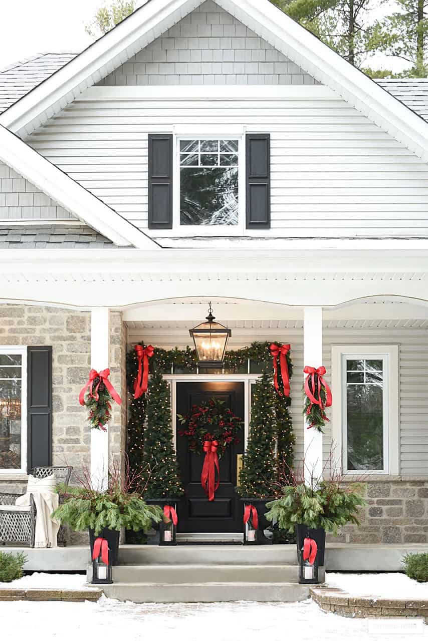 Christmas Front Porch in Classic Red