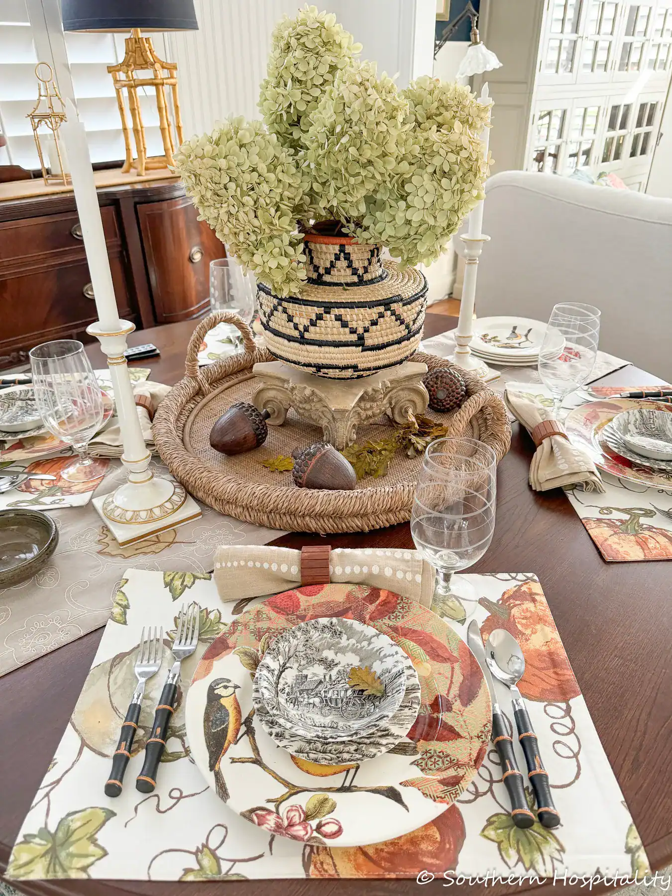 Fall Dining Room with Limelights